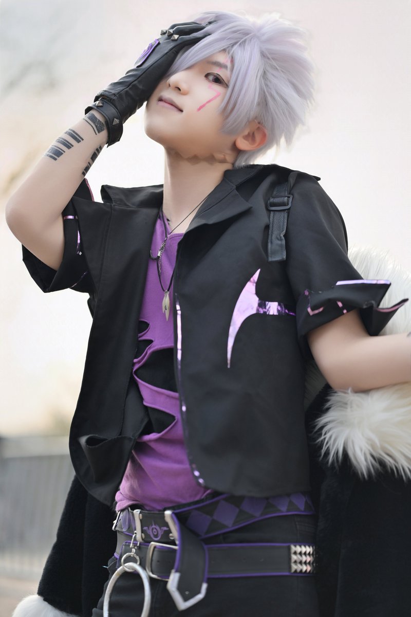 25년 일요일 agf 둠브링어
이옷도 이제 많이 낡았다
찍어주신분 감사합니다.
막짤은 전날 다리가 많이 힘들었어서  같이다니신분이 찍어줌.