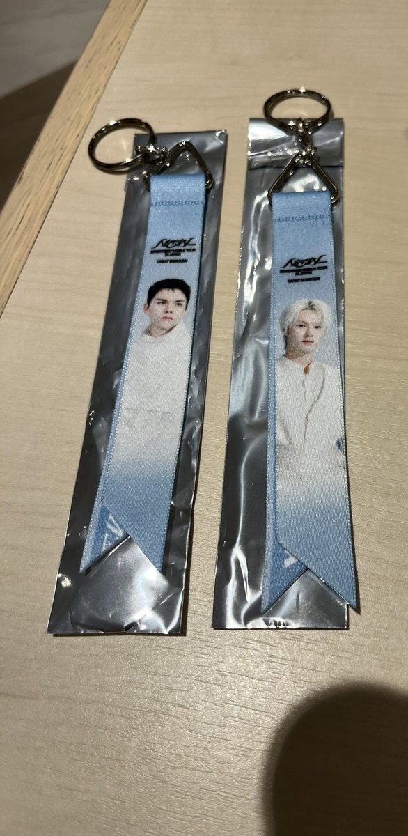 aya ୨୧ tweet media