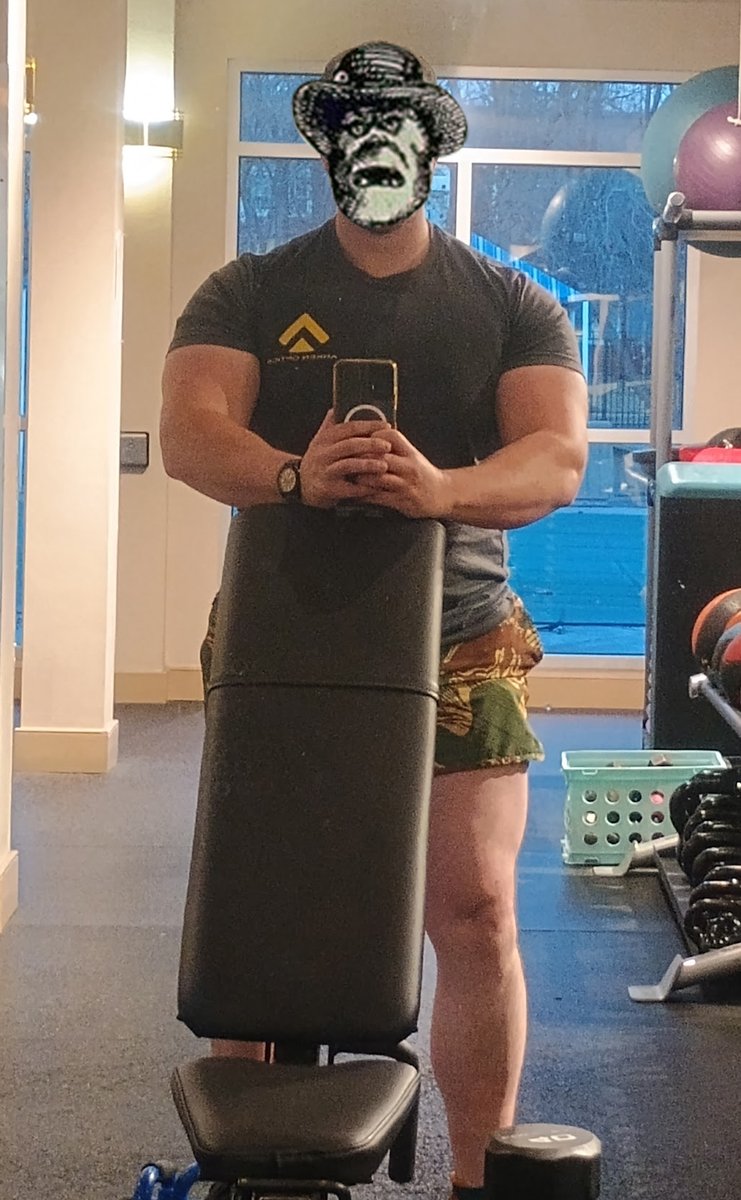 Fatfuck wednesday, Curze's biggest(fat), strongest, craziest and only white fan on twitter