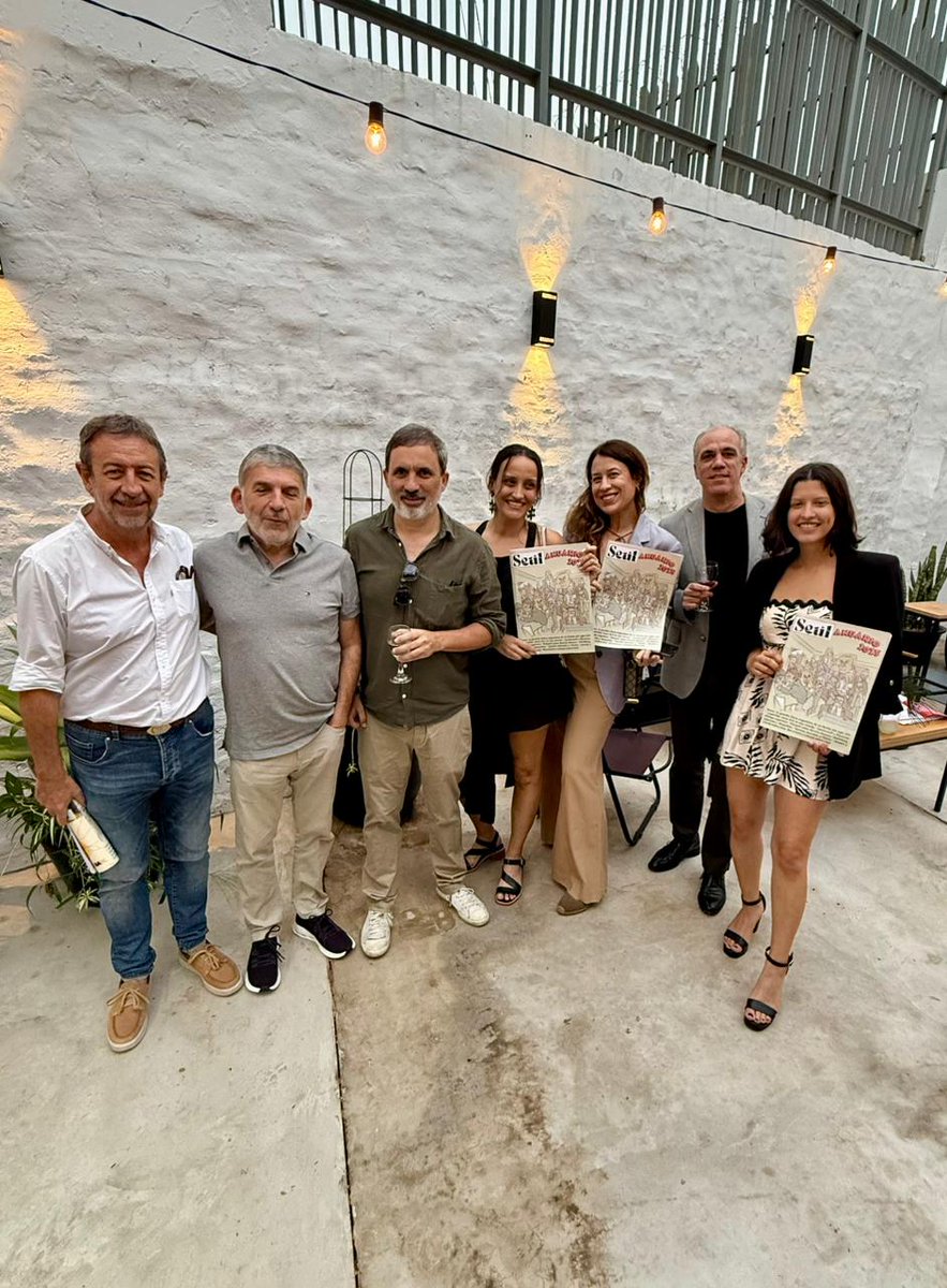 ¡Qué lindo acompañarte <a href="/HernaniiBA/">Hernanii.</a> !
<a href="/RevistaSeul/">Revista Seúl</a>