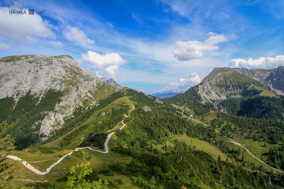 QomraPhotos's tweet image. #AlpineHiking #RidgeWalk #MountainView #Salzkammergut #Alps #HikingAdventures #NaturePhotography #TheGreatOutdoors #getoutside #landscapephotography #TrailTime