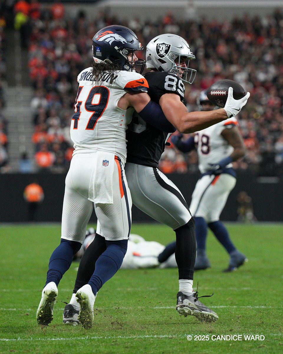 Las Vegas Raiders tweet media