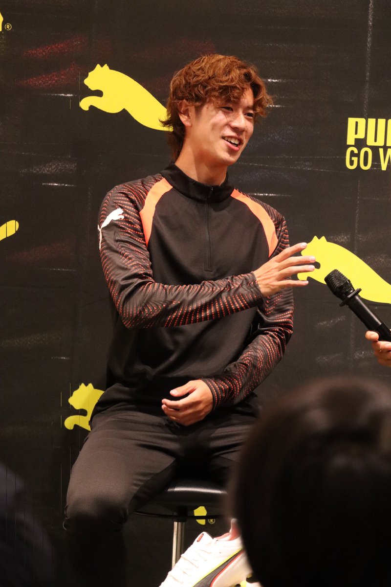 ayakaaa_fro's tweet image. 👦「プレー中周りを見るコツは？」

小林「僕はゴールしか見えないから、ここは…」（大関にマイクを渡す）

www

#frontale
#大関友翔
#KAMO