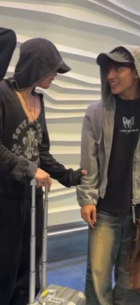 joweeeraaawr's tweet image. #FeSte magandang umaga talaga kahit pagod sa kaka-OT 🥹 Saya na naman ng puso ko 😍 #KenTell