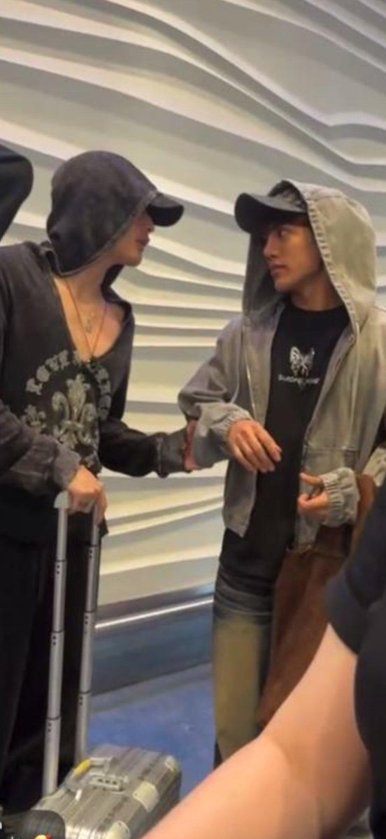 joweeeraaawr's tweet image. #FeSte magandang umaga talaga kahit pagod sa kaka-OT 🥹 Saya na naman ng puso ko 😍 #KenTell