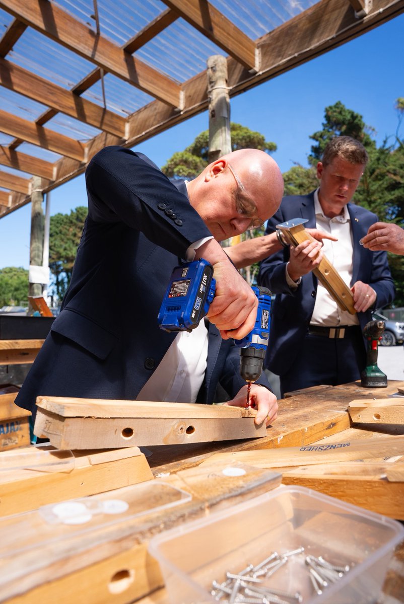 Christopher Luxon tweet media