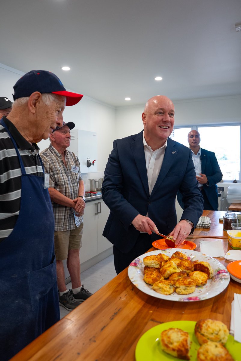 Christopher Luxon tweet media