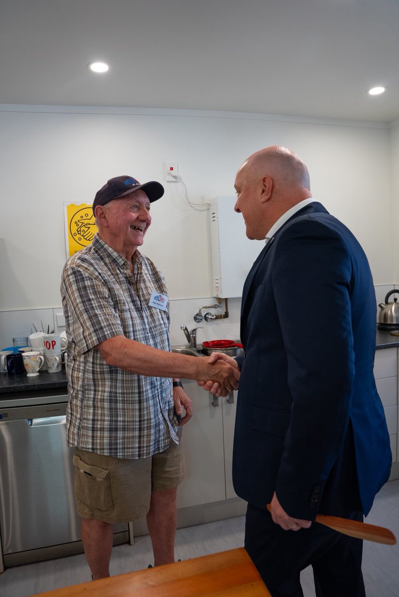 Christopher Luxon tweet media