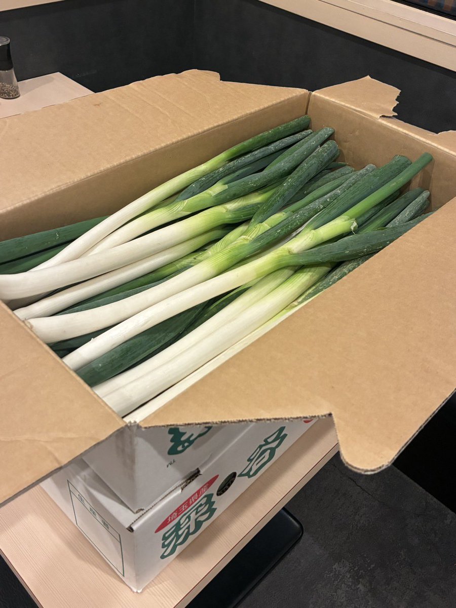 11日木曜日 四つ葉グループの営業予定 中華そば四つ葉 川島 11時-15時