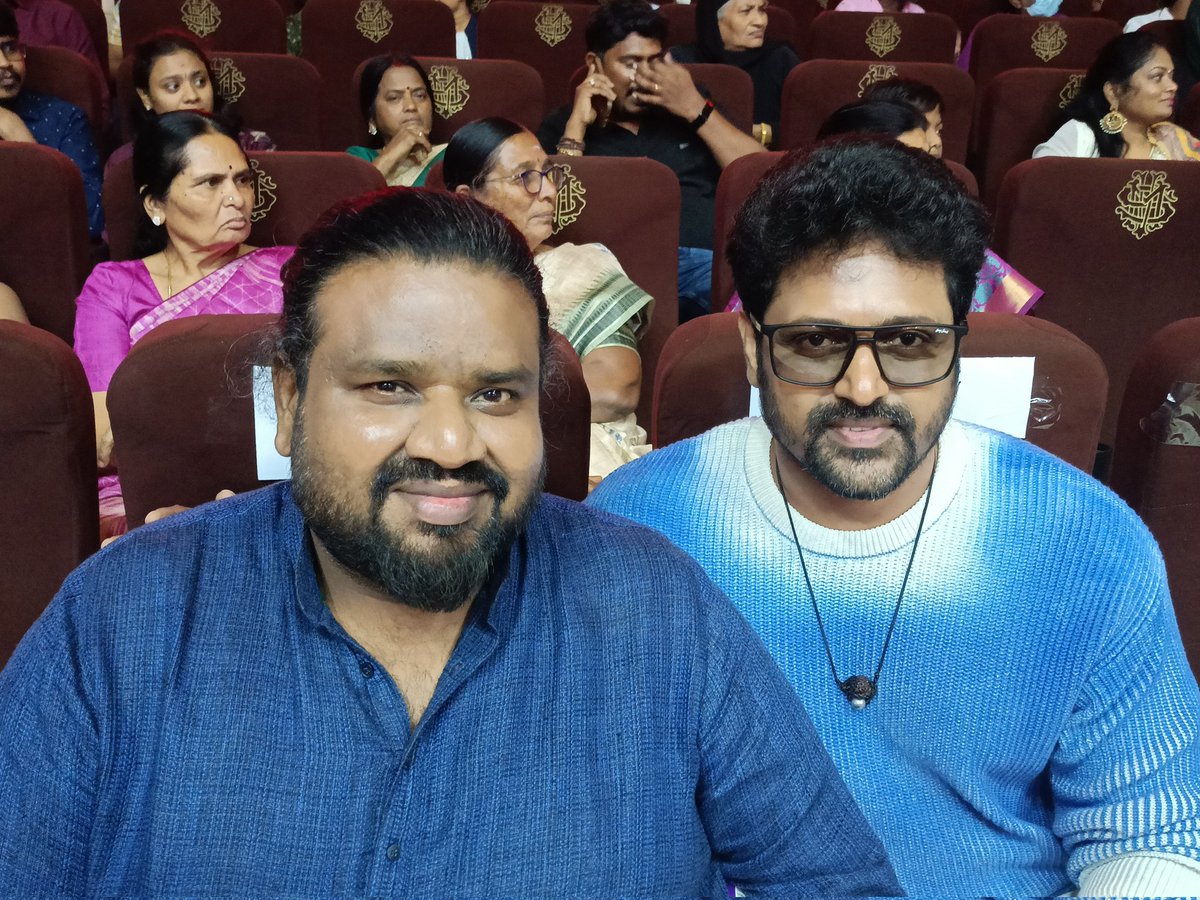 actor_nivas's tweet photo. #vaavaathiyaar pre release Event https://t.co/MO6BV3JFXD