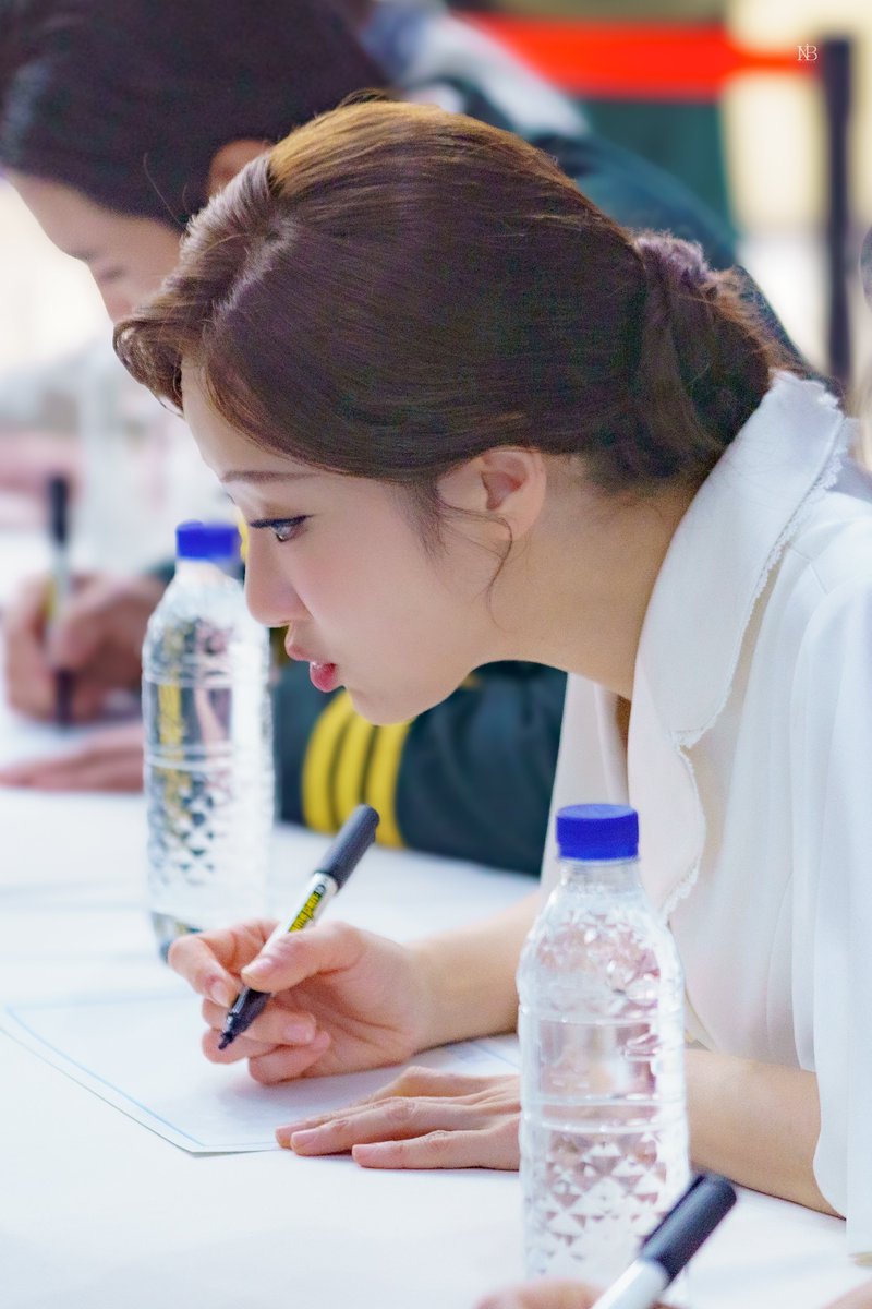 251206 에비타 싸인회

#유리아 배우님

누우가 이렇게 귀엽지!??!