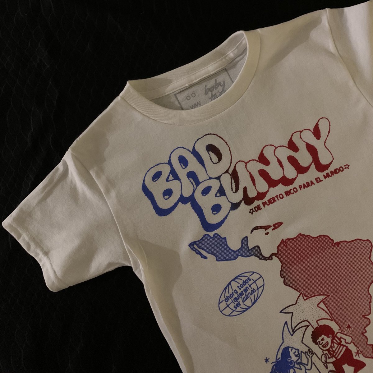 diianice's tweet photo. Hice una playera de Bad Bunny c: 
Si les gusta pueden hacer su pedido en la otra red downtown.mex para recolección a partir del próximo martes, tiene un costo de $190 ✨ https://t.co/UtWbWHc84S
