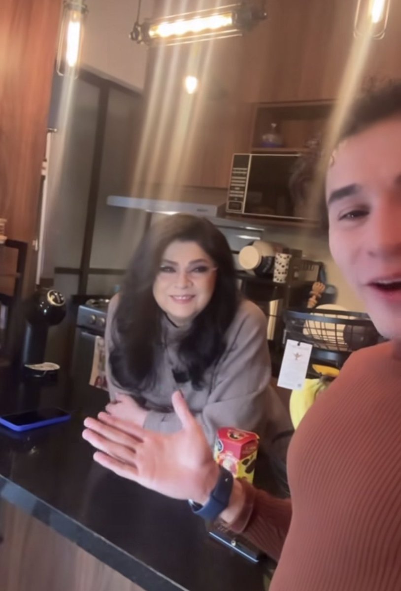 QUÉ HERMOSA 😭😭😭