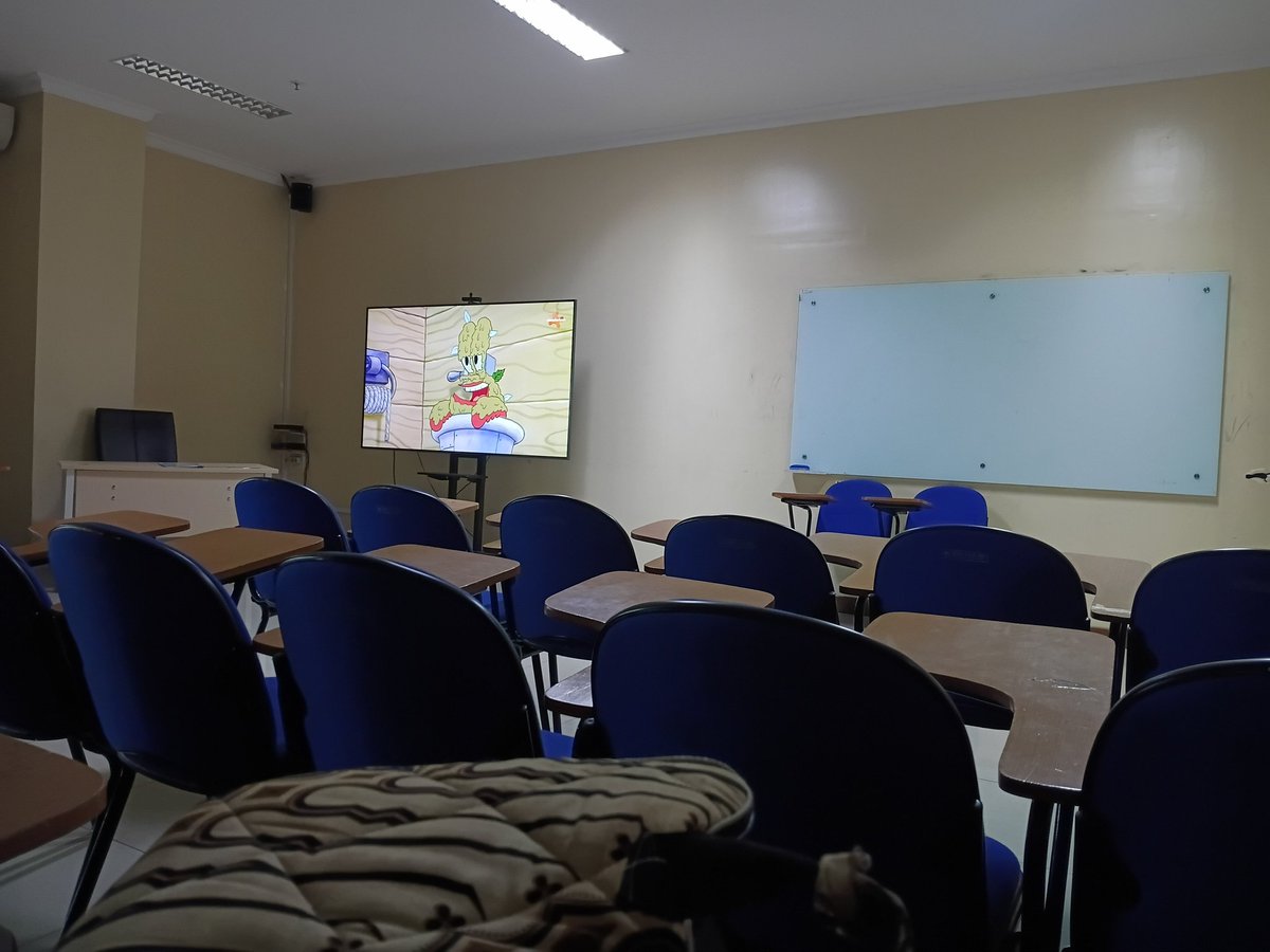 raastyx's tweet photo. tontonan mahasiswa smt 5 https://t.co/hH0axj80RX