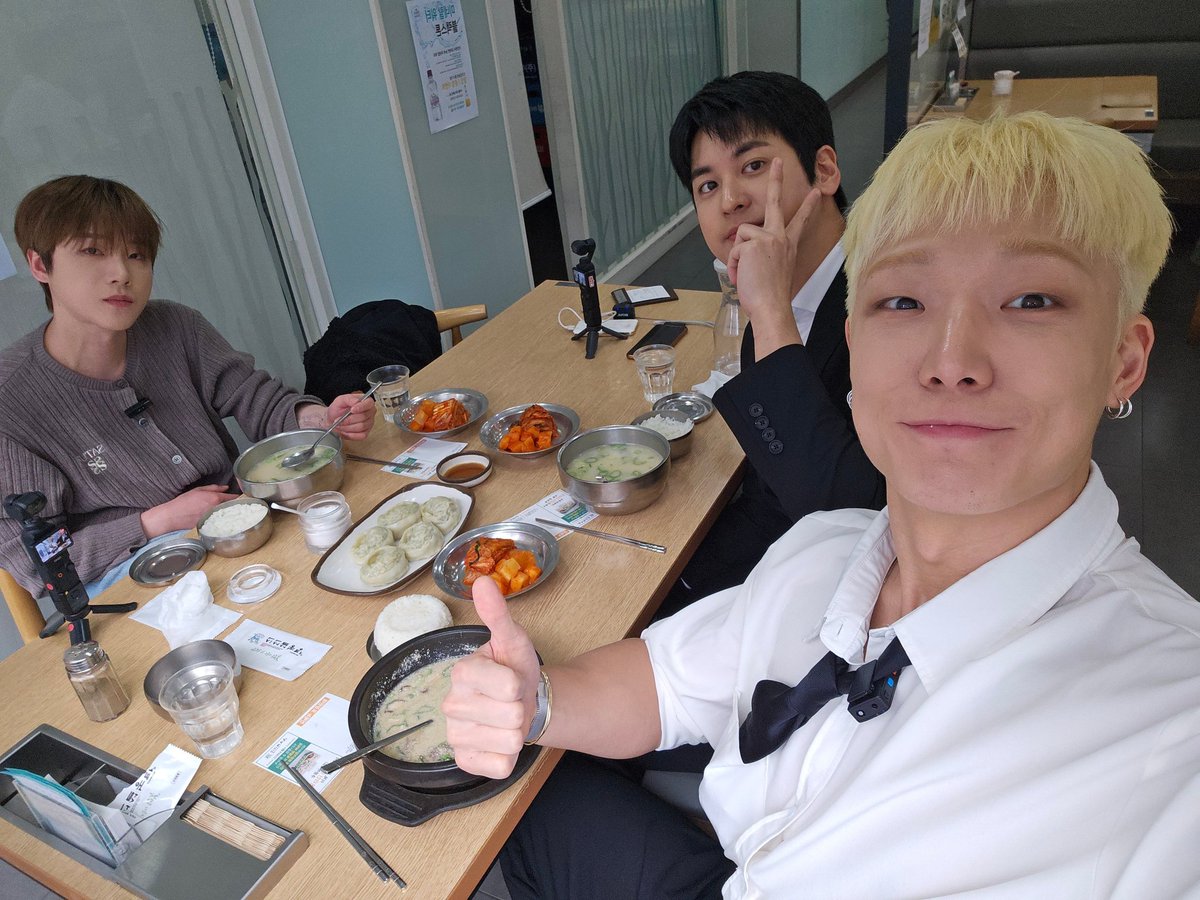 bobby: “we did a funny shoot yesterday. u can look forward to it. junhoe couldn't attend because he was busy with the rehearsal and practice of the drama, he's working really hard and passionate” my ikon babies 🥹😭❤️