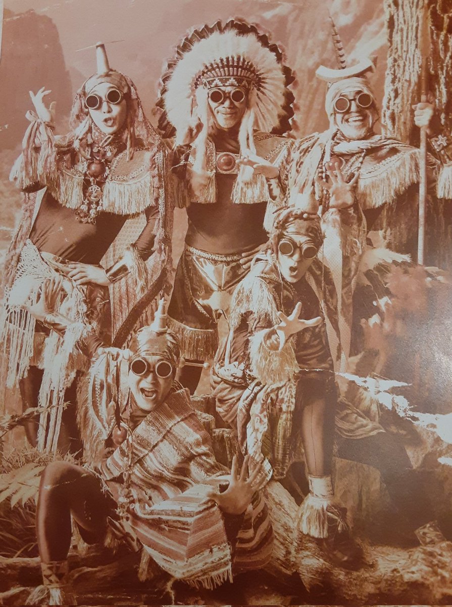 人間は説明できないものから逃れられない。ましてや止められない感情に理由などあるわけがない！だから皆で楽しもう〜メリクリポーッ🎅！