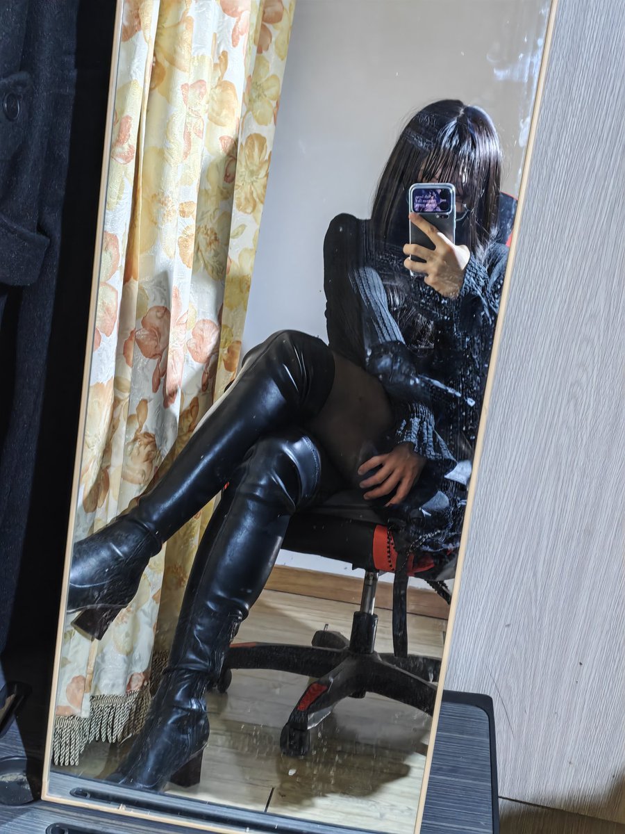 zinuo84994's tweet photo. 主打一个毫无欲望的反差
#伪娘 #crossdresser #男の娘 #trans #女装子 #女装 #cdm #crossdress #青岛女s #女攻男受 #sissy #sissyslut #丝袜 #反差 https://t.co/bujghjgtzK