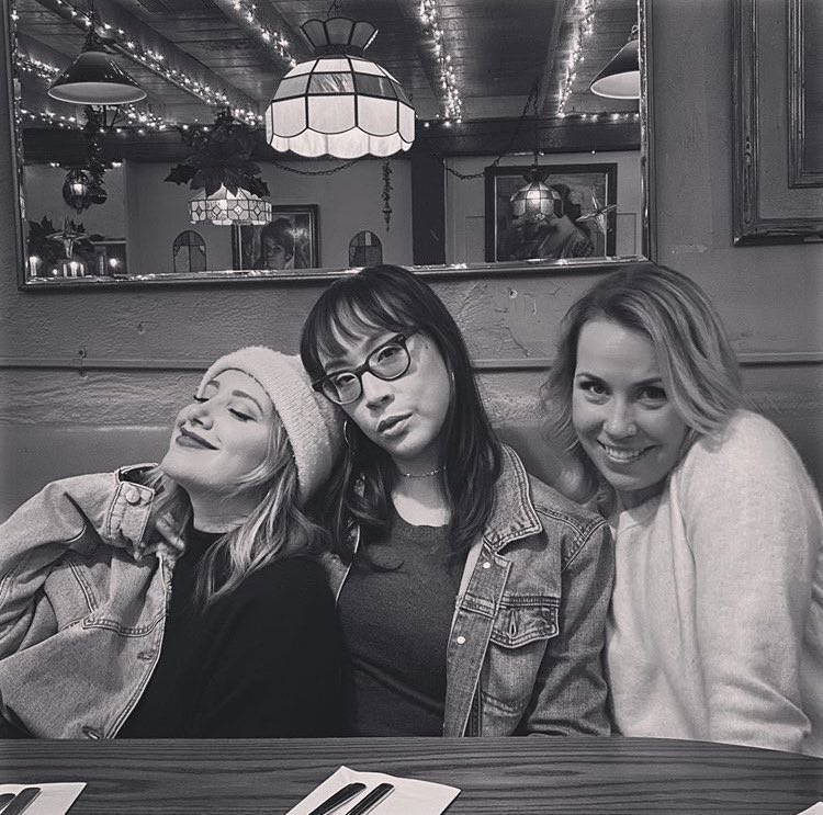 ThrowbackTisx's tweet image. December 10th, 2019: Ashley Tisdale via Instagram

•#ElizabethHo #SiobhanMurphy
