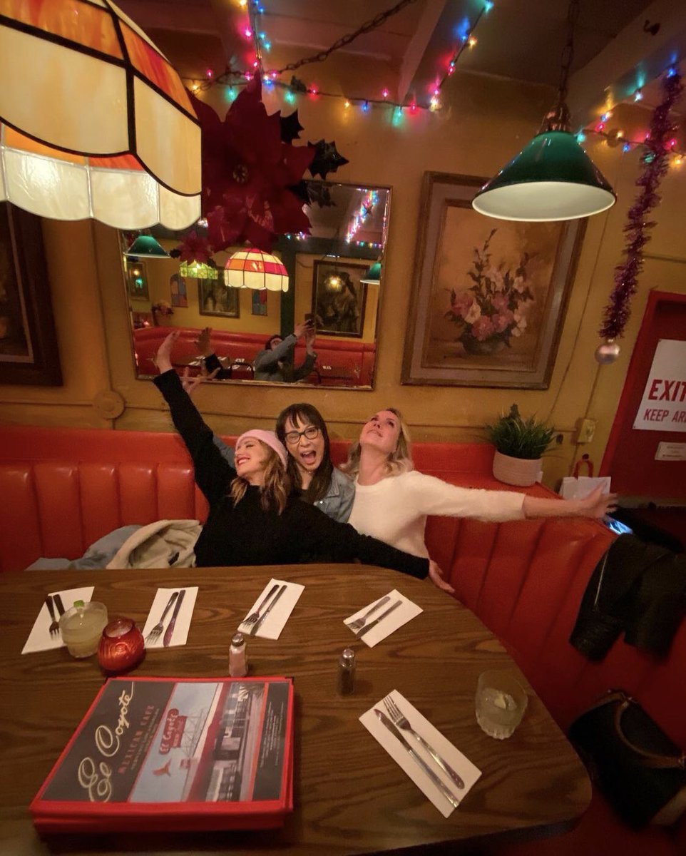 ThrowbackTisx's tweet image. December 10th, 2019: Ashley Tisdale via Siobhan Murphy’s Instagram

•#ElizabethHo #AdamRose