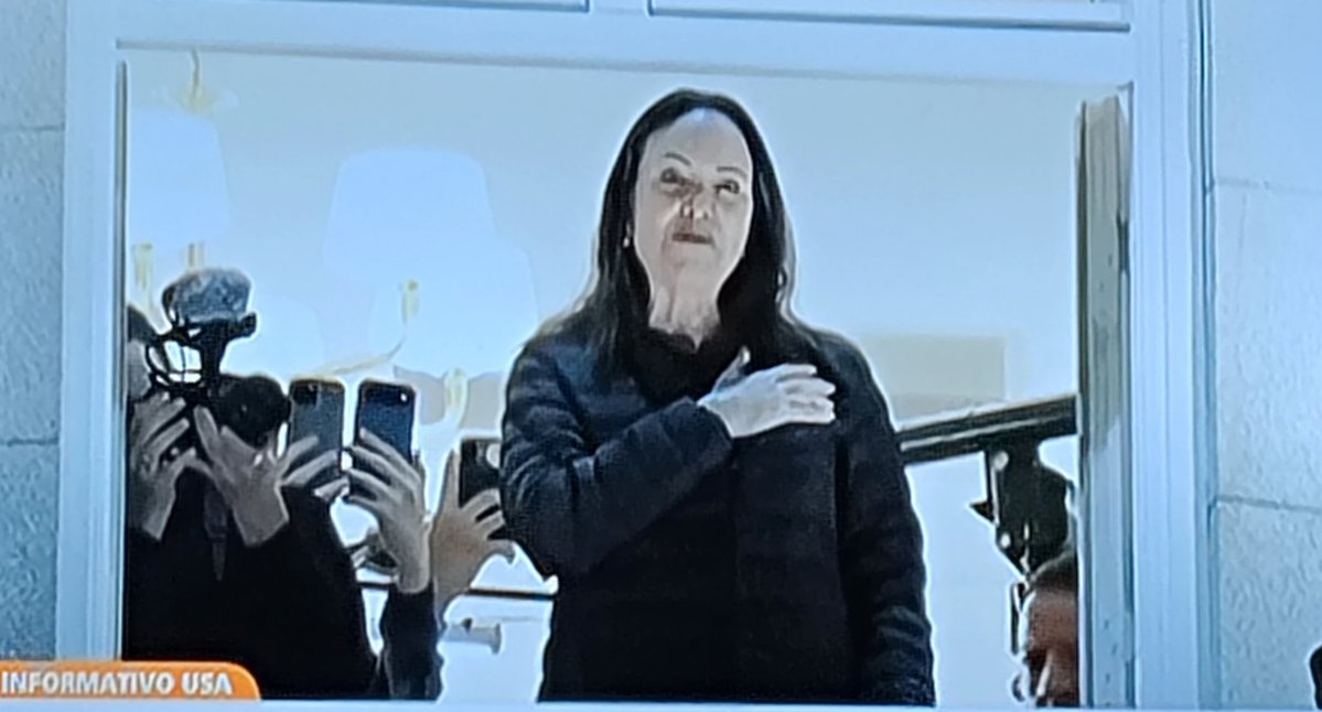 Que bien!! <a href="/MariaCorinaYA/">María Corina Machado</a> en Oslo! <a href="/NTN24/">NTN24</a> <a href="/NobelPeaceOslo/">Nobel Peace Center</a>