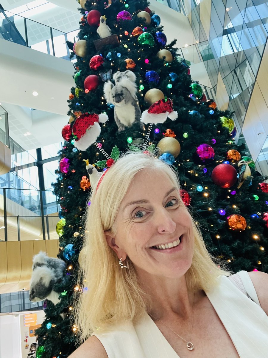 DrJaneMunro's tweet photo. Getting festive here at the hospital 🎄 https://t.co/d7IC1mN6xn