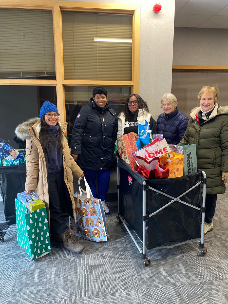 Thank you to Grace UMC Lake Bluff, IL for sponsoring 50 kids in our Holiday Gift Drive and ensuring their wish lists are fulfilled! Your help in spreading the joy of the holidays means the world to us and our families. Thank you!

#nonprofit #holidays #holidaygiftdrive