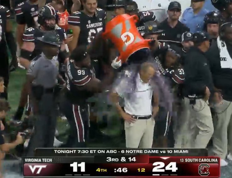 MikeRotchUSC's tweet image. In times like this we should be reminded to be grateful!