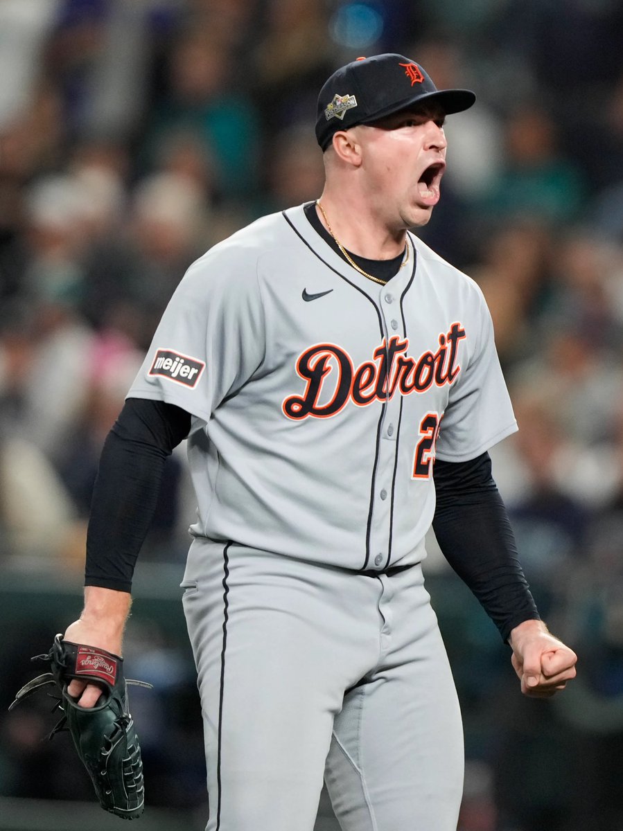The Dodgers and Tigers held serious talks about a potential Tarik Skubal trade at the Winter Meetings, per <a href="/BNightengale/">Bob Nightengale</a>.

He said the Dodgers’ prospect package was intriguing to Detroit, which helped spark the trade buzz.

What do you think the package looked like?