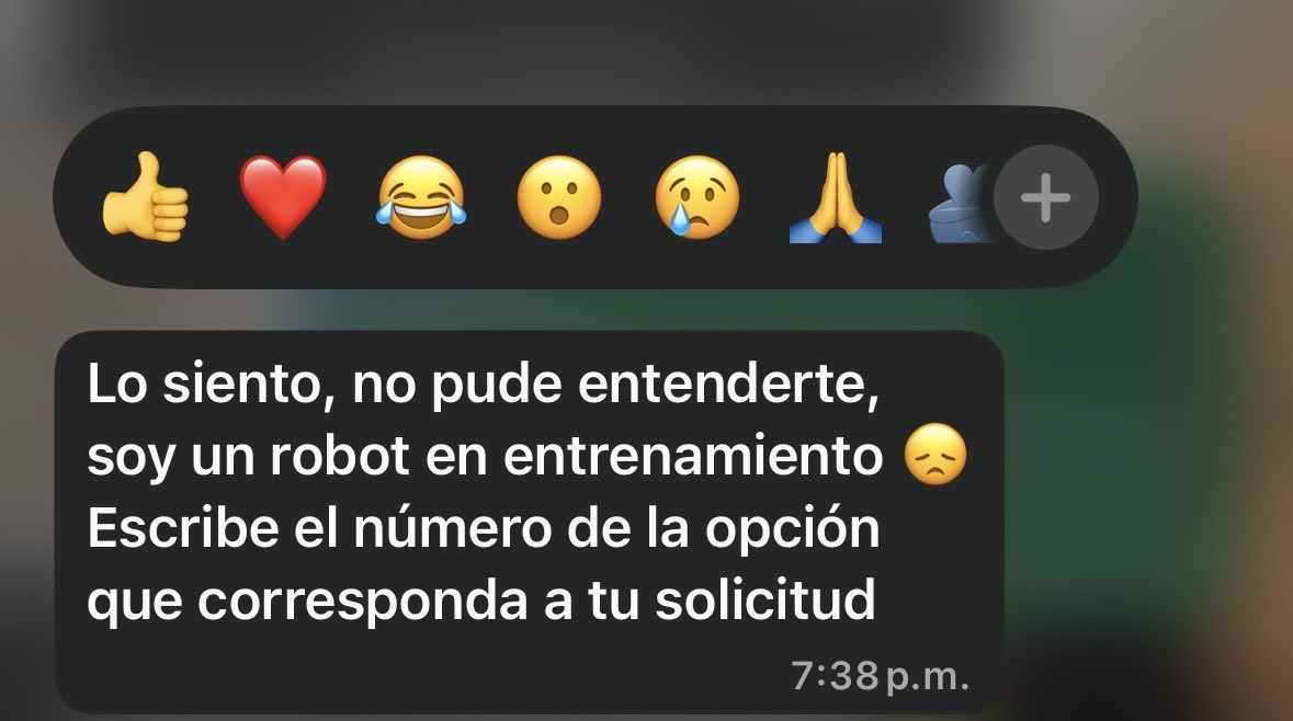Efranserrano's tweet photo. Precisamente porque eres un robot, por eso no entiendes @viajaVolaris llevo todo el día tratando de contactarme con UNA PERSONA, la cual me pueda escuchar y me pueda dar una respuesta, que onda con tu servicio?????????? 😡😡😡😡😡😡😡😡😡 https://t.co/Bg0Z6cflfE