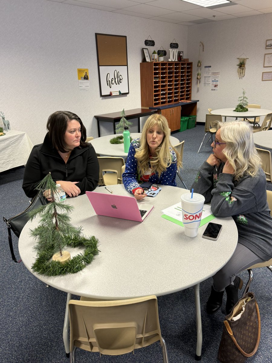 Green Elementary tweet media