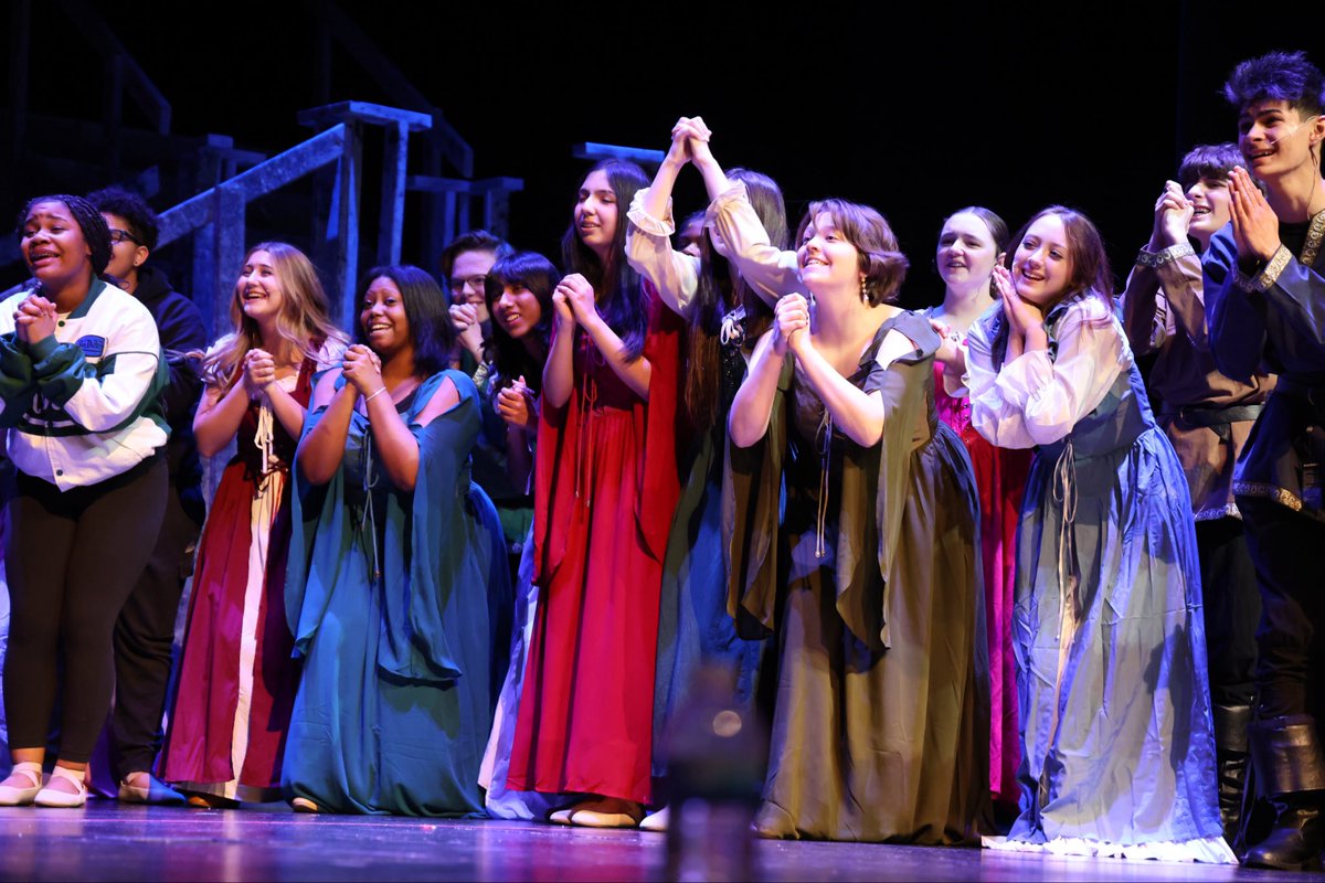 Two more sleeps until opening night! 👑✨
Here’s a sneak peek at some of our favorite moments from this week’s rehearsals. Don’t miss Once Upon a Mattress: Youth Edition live THIS WEEK in the Melissa Arts Center!

12/12 @ 7 PM
12/13 @ 3 PM

🎟️ melissaisd.org/theatre
