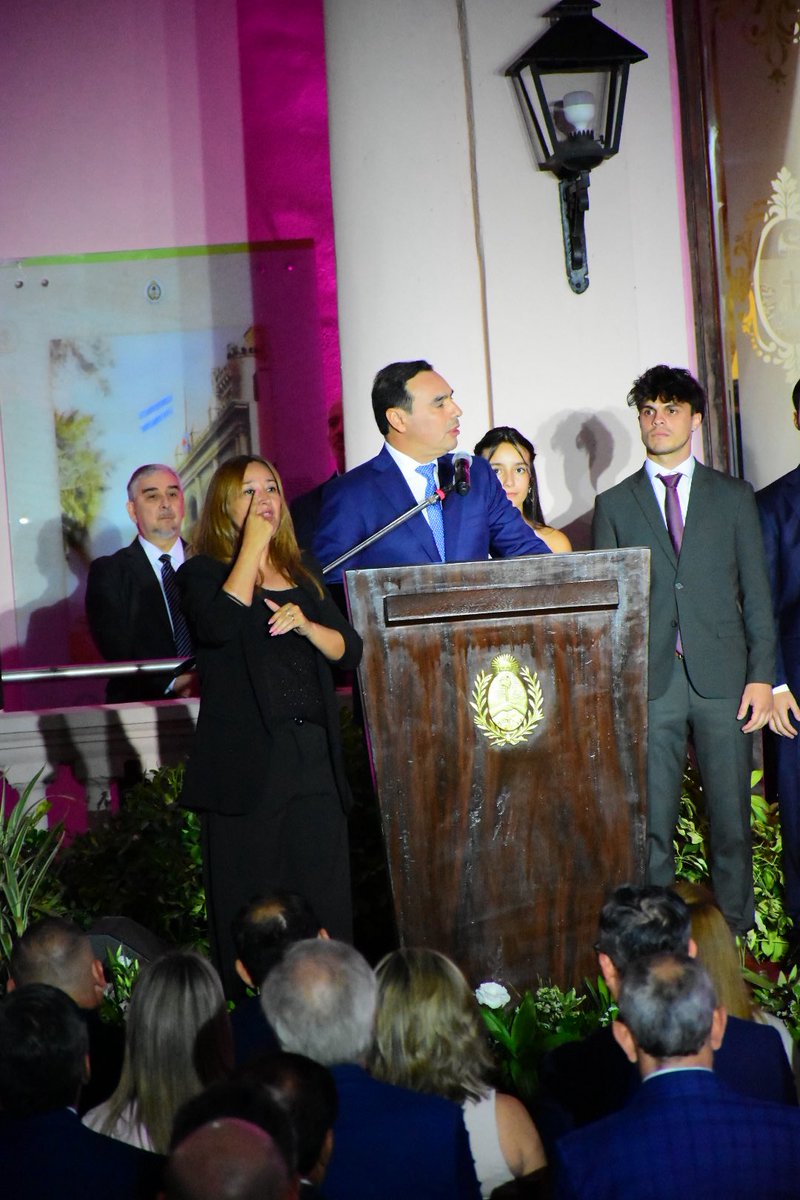 Felicitaciones a <a href="/JPValdesok/">Juan Pablo Valdés</a> nuevo gobernador y Vice <a href="/PedroBraillardP/">Pedro Braillard Poccard</a> .
Empieza una nueva etapa para Corrientes, con más oportunidades y desarrollo para todas las familias.

Desde la <a href="/CCARICorrientes/">Coalición Cívica ARI Corrientes</a> , vamos a seguir trabajando con compromiso para nuestra provincia.