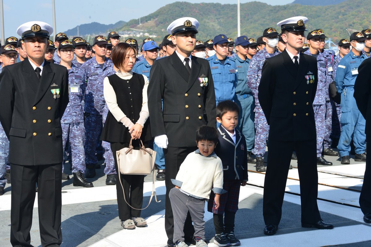 入隊して無事25年経ちました。 その間支えてくれた父母や留守を