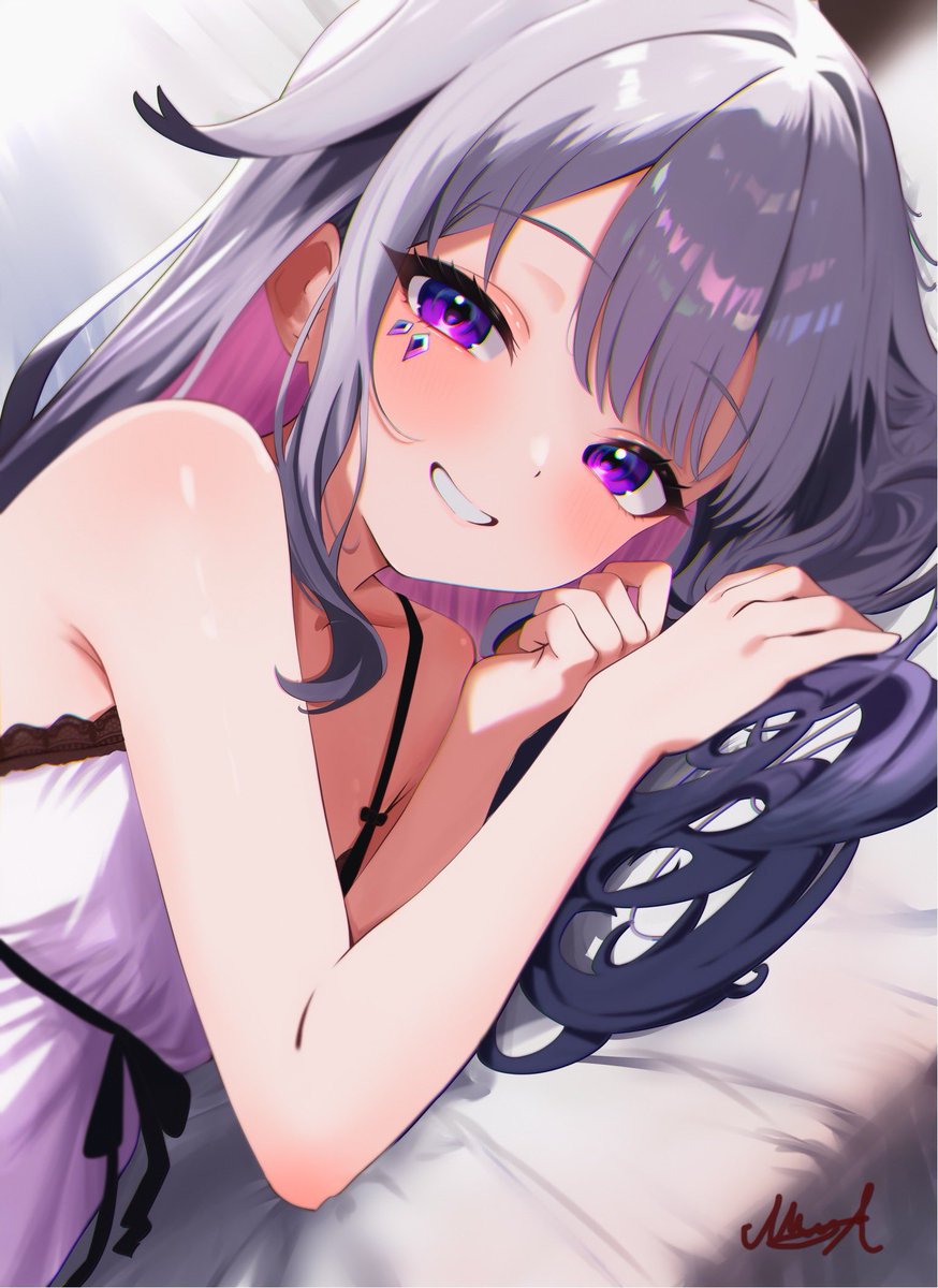 Waking up next to a cute gem🗿
#bijouwled