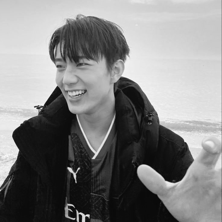 sanctumfall's tweet image. a cutiepie                                      me
kind
majestic 
the best
intelligent
super duper cute