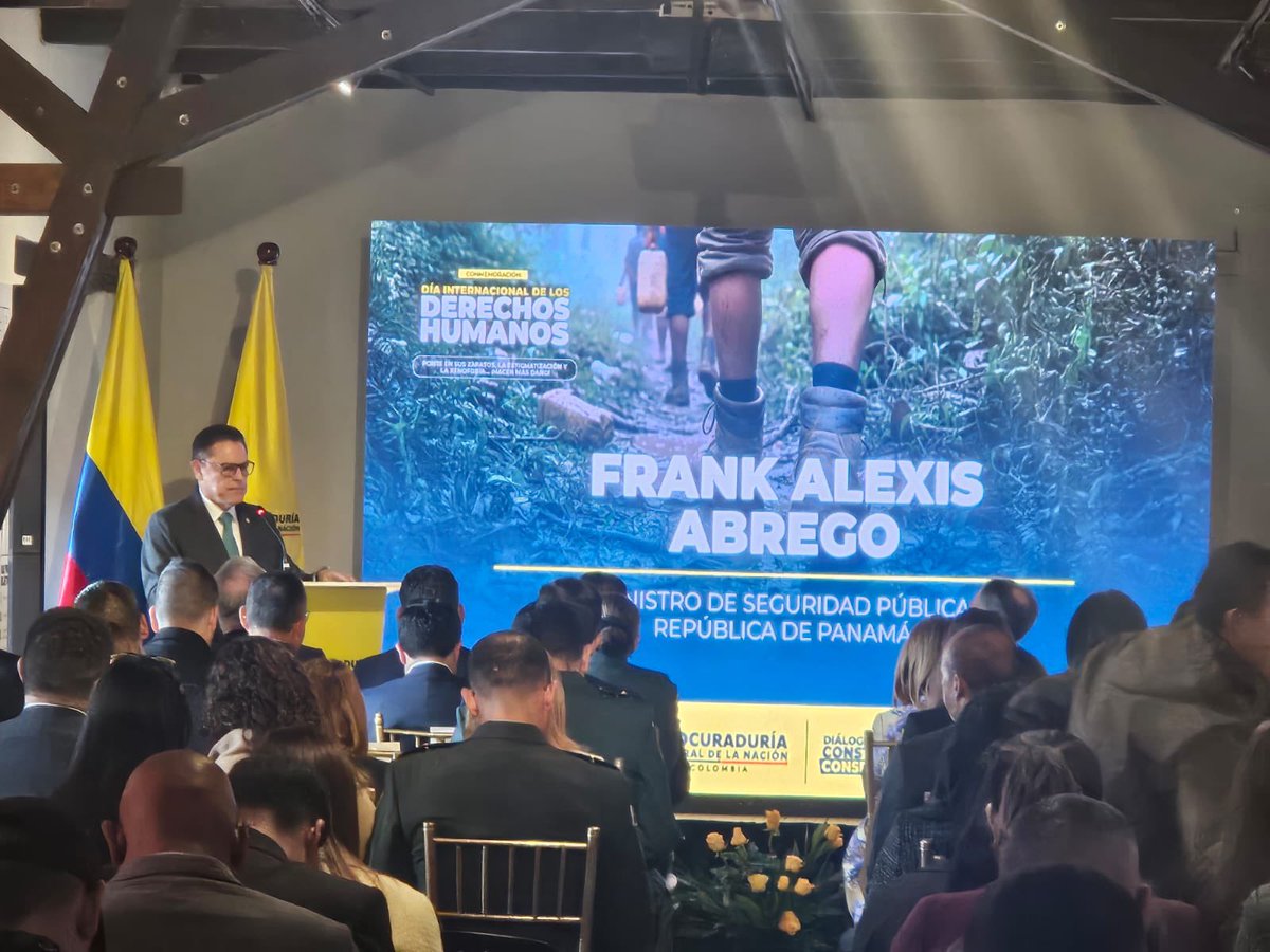 Como Ministro de Seguridad Pública, hoy tuve el honor de acompañar la conmemoración del Día Internacional de los Derechos Humanos organizada por la Procuraduría General de la Nación de la República de Colombia.
Reafirmamos nuestro compromiso de promover, proteger y defender la
