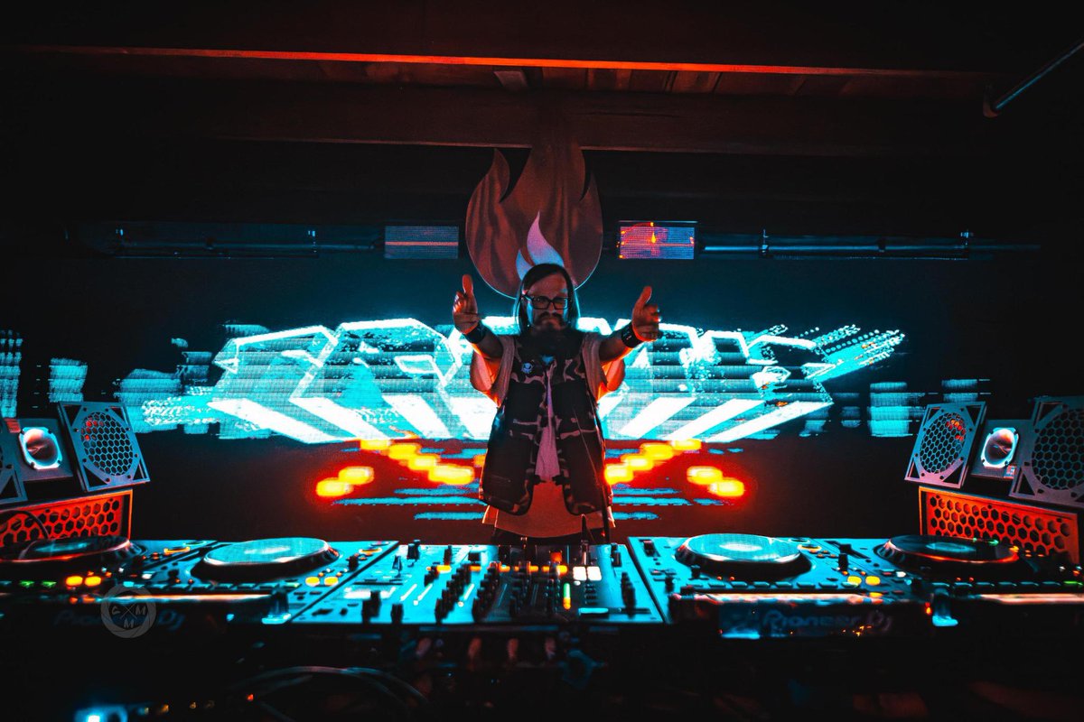 T R U T H tweet media