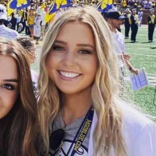 FirstDownMediaa's tweet image. Not all the blame needs to be on Sherrone Moore. Paige Shivers knew about his family and still decided to.

3 Kids and a wife thrown away 🙏🏻

Sad...