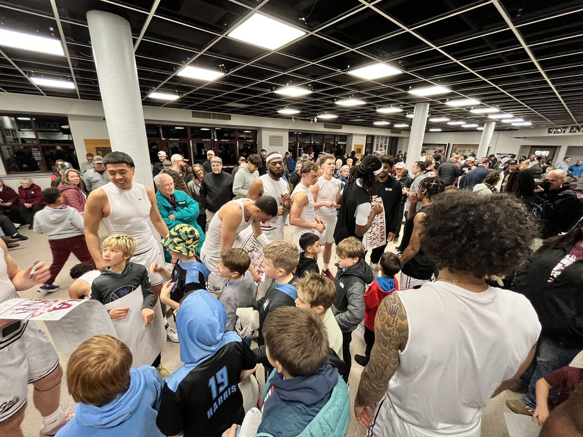 Montana Griz Basketball tweet media