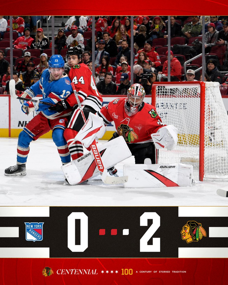 NHLBlackhawks's tweet photo. up by ✌️ after ✌️! https://t.co/8Zak4ZmPf7