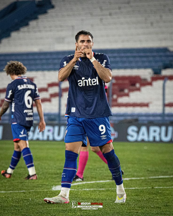 ➡️ Christian Oliva recibirá en las próximas horas una oferta formal desde el fútbol árabe. Crecen las chances de que salga. El tricolor incorporará un mediocampista. 

➡️ Lucas Villalba jugará en Botafogo. La operación le deja a <a href="/Nacional/">Nacional</a> USD $1.5000.000 libres y un 15% del pase.