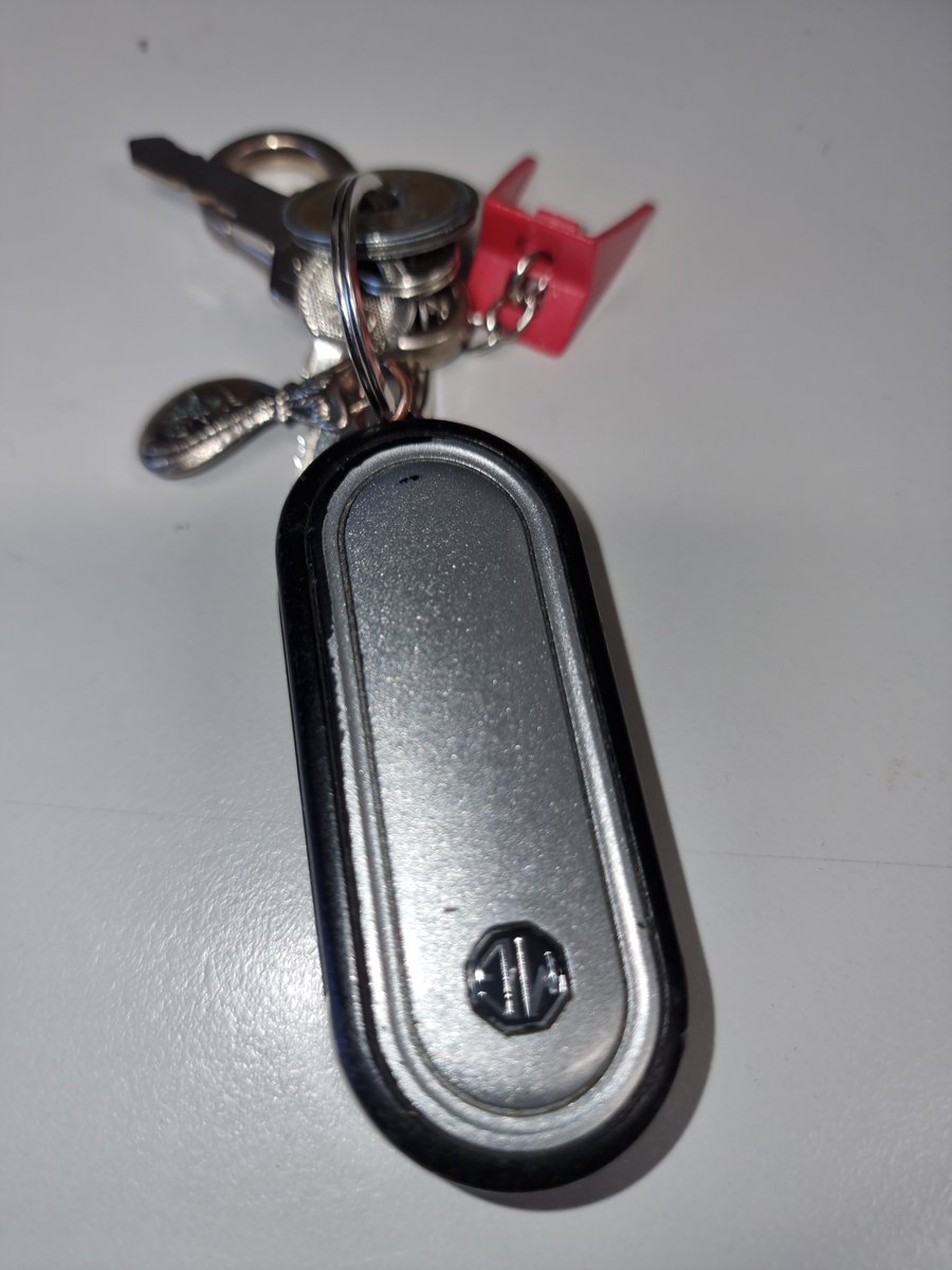 Found Property - Looking for an owner.
 
Please contact the Rockingham Police Station on 9528 8000 and quote #101225 1610 89940.

Proof of ownership is required. 

This post comes from the Rockingham Police Station.