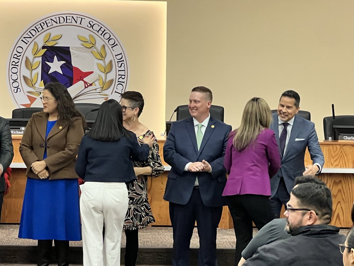 Gabriela Elliott tweet media