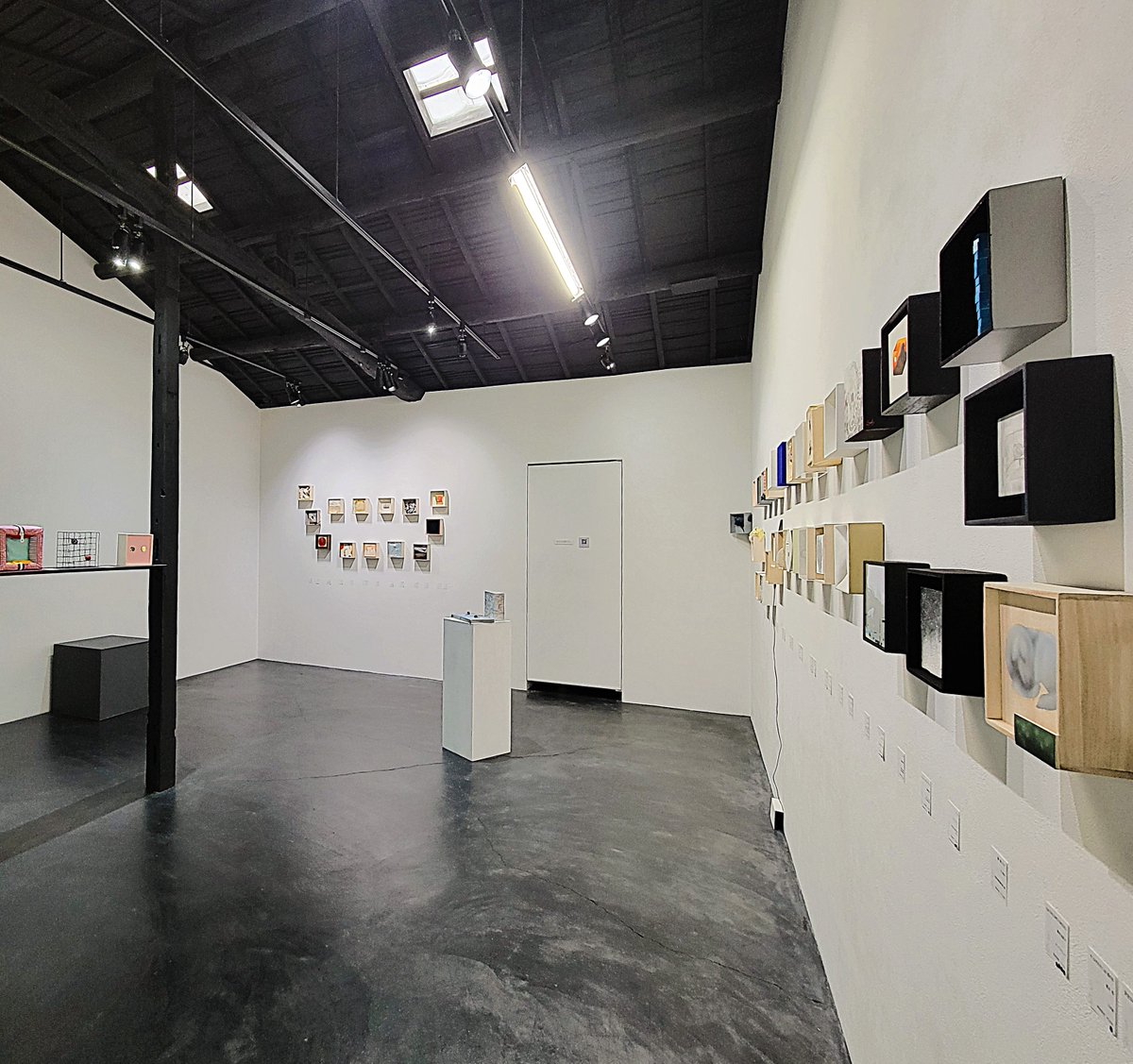 plus1art's tweet image. ／▢゜受付中｜チャリティ&amp;amp; オークション2025＼安全な一日｜11/26ー12/13｜ 
オンライン入札は13日(土)pm7まで。最終日は混みあうので入札はお早めに。
plus1art.jp/Ja_+1/+1EXH/+1… #現代アート #大阪ギャラリー #contemporaryart #osakagarally