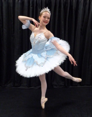 #ad ✨🎄 This weekend!  Take in the magic of the season with The Nutcracker, beautifully performed by the talented dancers of Academy of Dance!🎄✨

📅 December 13 &amp; 14
📍 Central Kitsap Performing Arts Theater
🎟️ tinyurl.com/bdzn4ffz