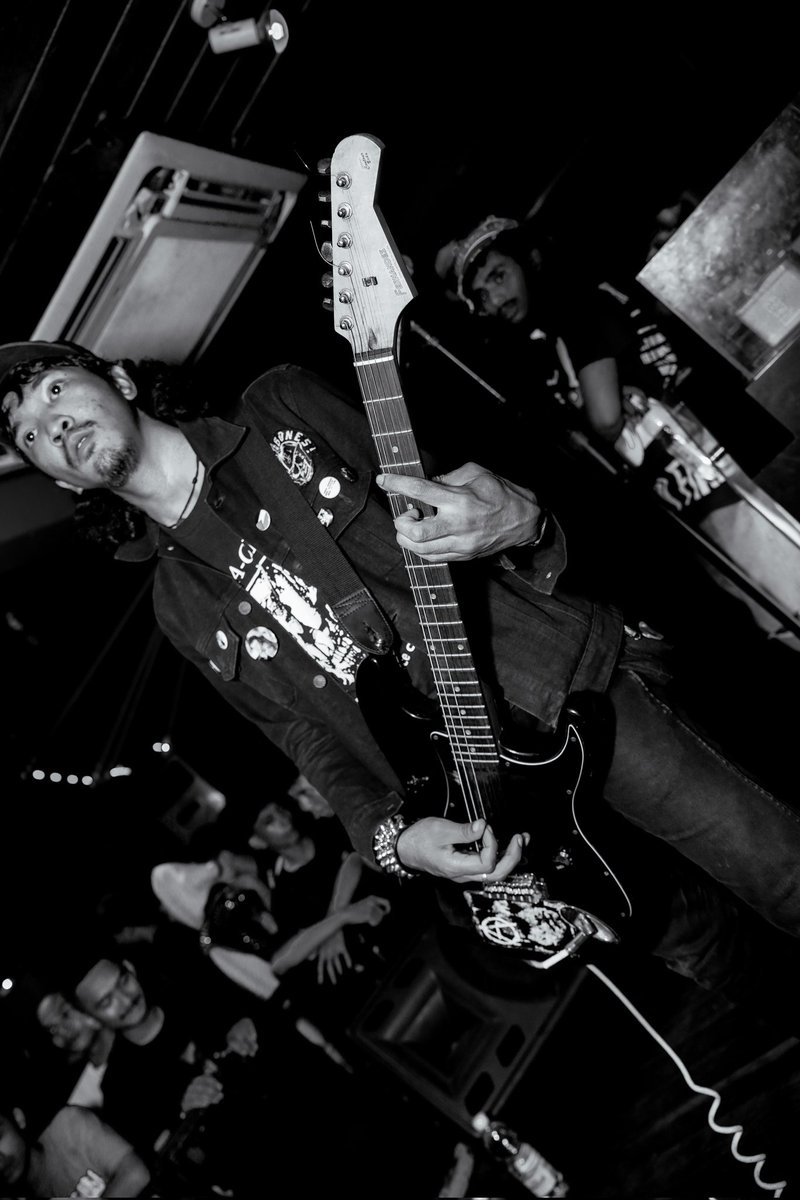 f______mc's tweet image. DOGBUS AT EXPLOSION IN MATARAM 07/12/25