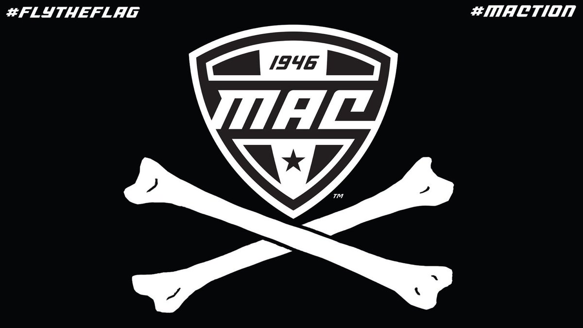 TheCursiveU's tweet photo. Love when #UMass beats Boston College.
#FlyTheFlag #Flagship 🚩 https://t.co/i4sAHat27i