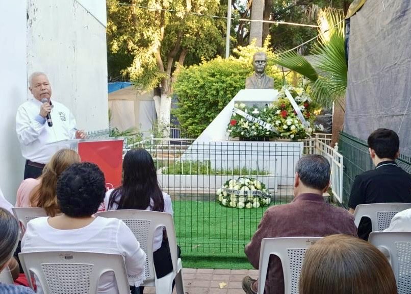 Personal del #InstitutoDeProtecciónSinaloa asistió a las actividades realizadas por la Comisión de Defensa de los Derechos Humanos en Sinaloa, A.C, dentro del marco del Aniversario de la Declaración Universal de los #DerechosHumanos

#PeriodismoSeguro⚠️
#DerechoADefenderDerechos