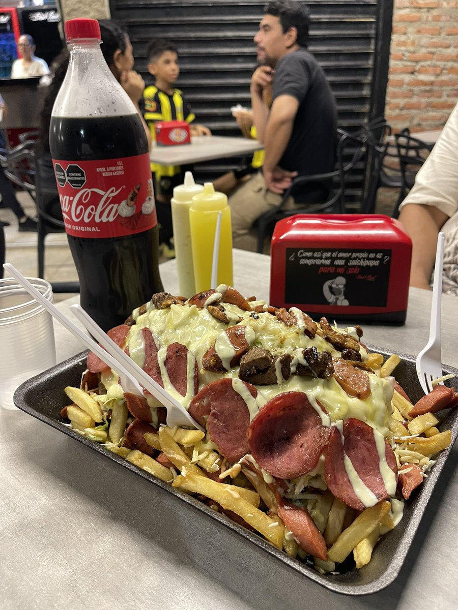 ¡Que vaina bella! 🔥 gracias a Fast Food Company por el detallazo. Excelente la comida y el servicio.