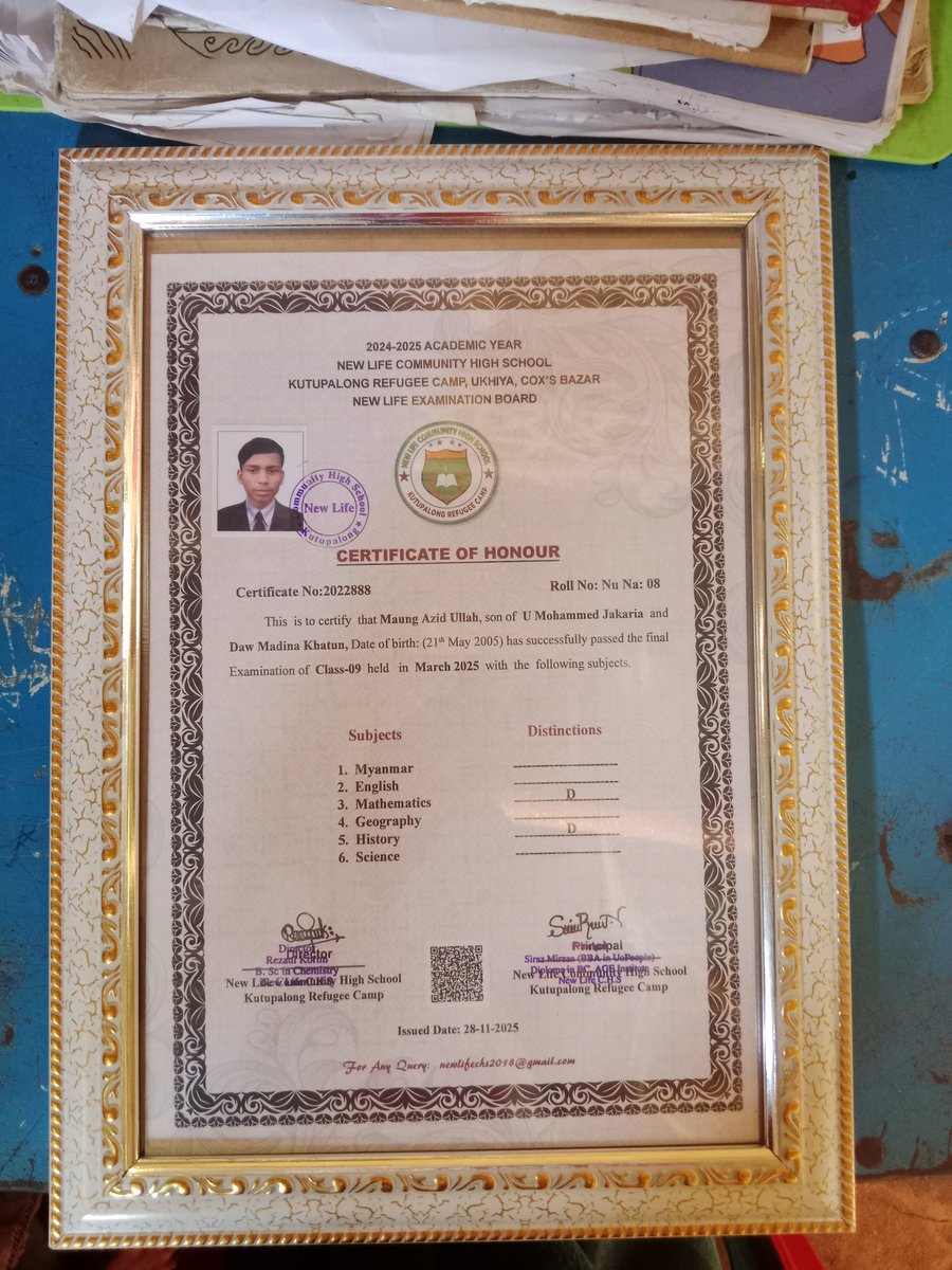 ajit_ullah39518's tweet photo. Awarding ceremony of New Life CHS.
2025-2026 academic year. https://t.co/3wMpPCnXyj